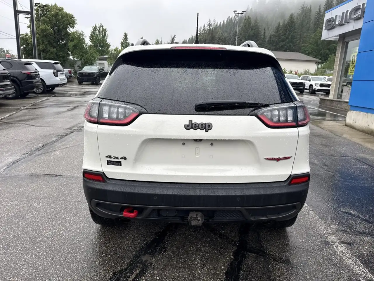 Jeep Cherokee снимка Jeep Cherokee