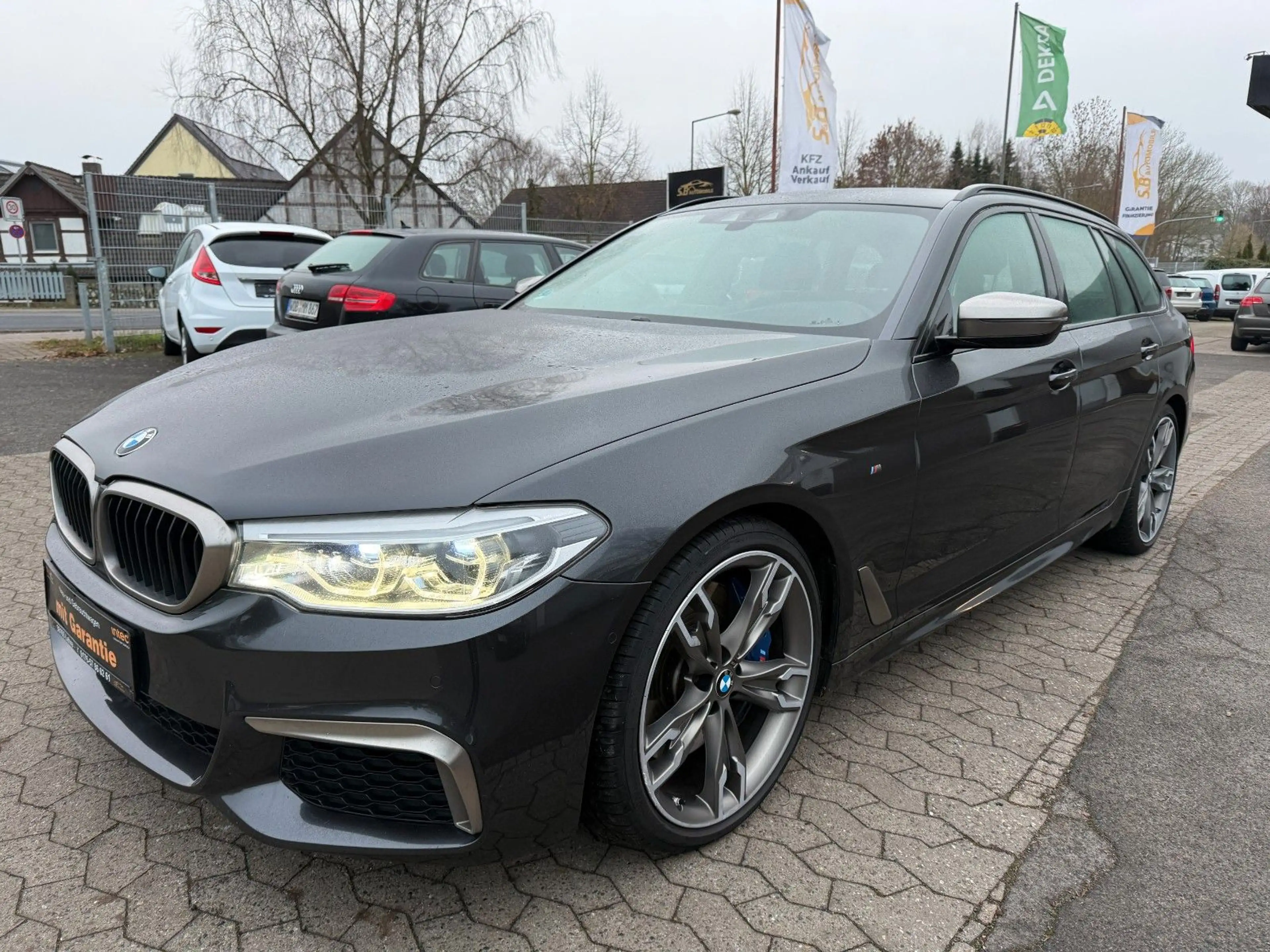 BMW 550 5 Touring M550 d xDrive*1. HAND*HEAD*GARANT