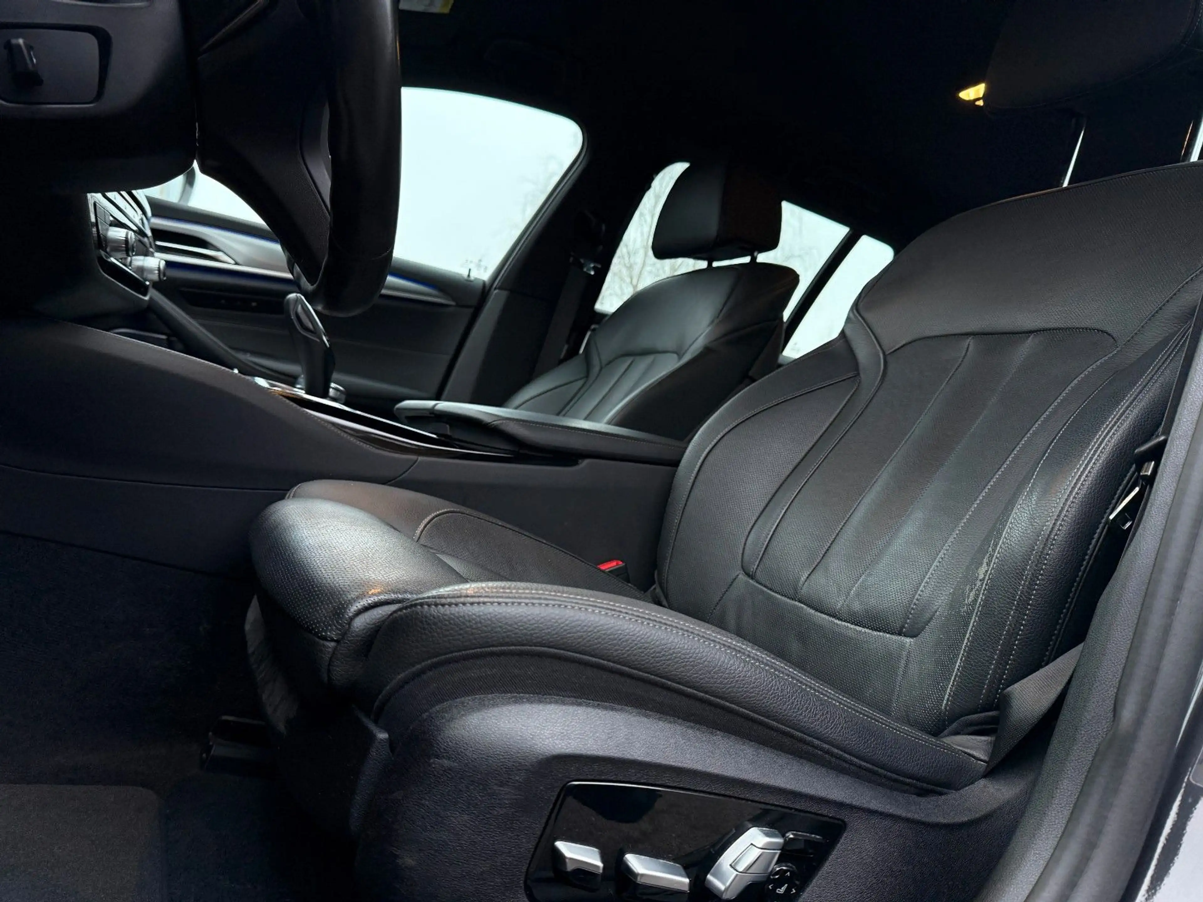 BMW 550 5 Touring M550 d xDrive*1. HAND*HEAD*GARANT — photo 9