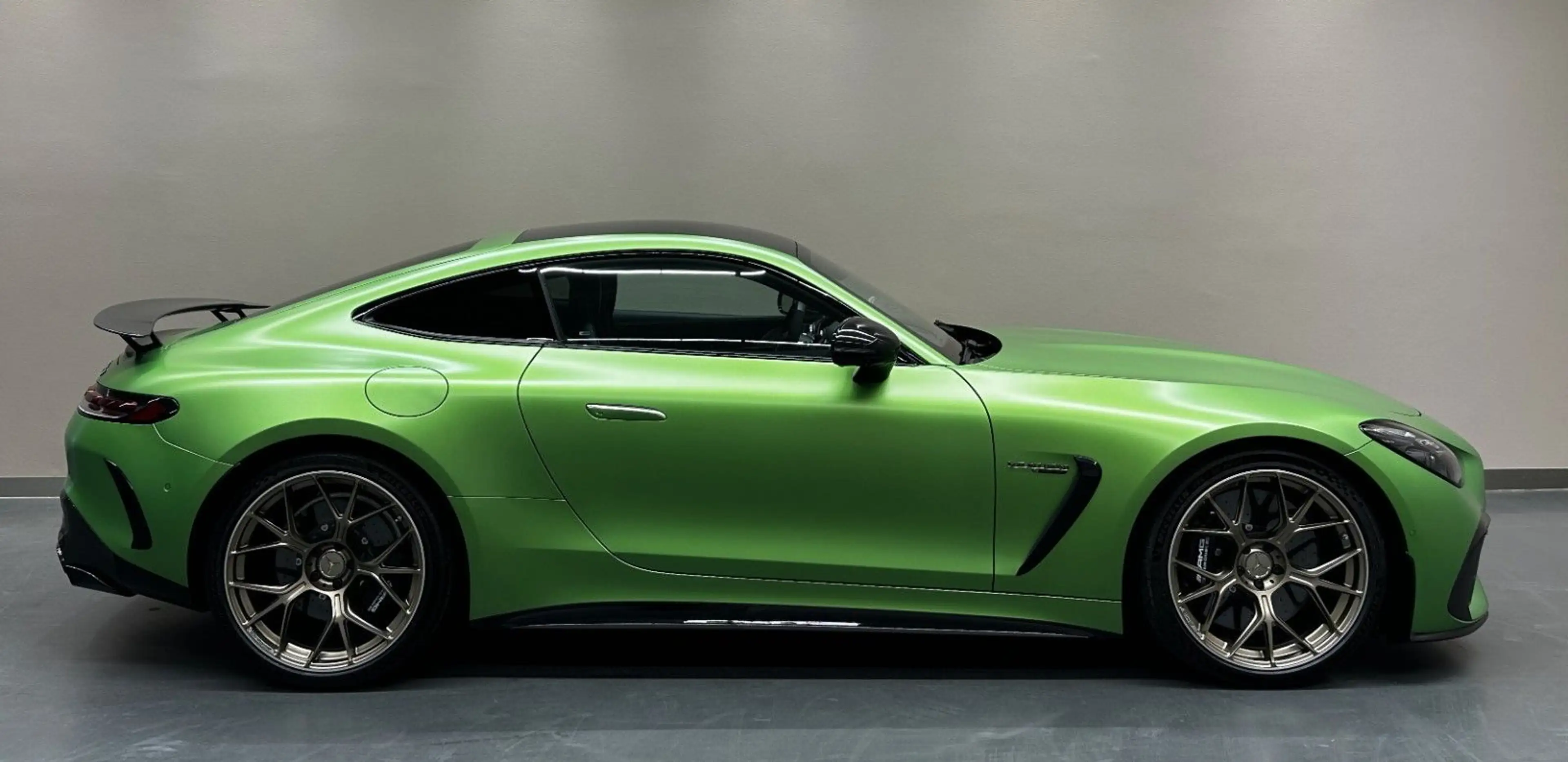 Mercedes-Benz AMG GT 63 PRO 4M+*CARBON*KERAMIK*PANO*BURM*MAGNO* — photo 15