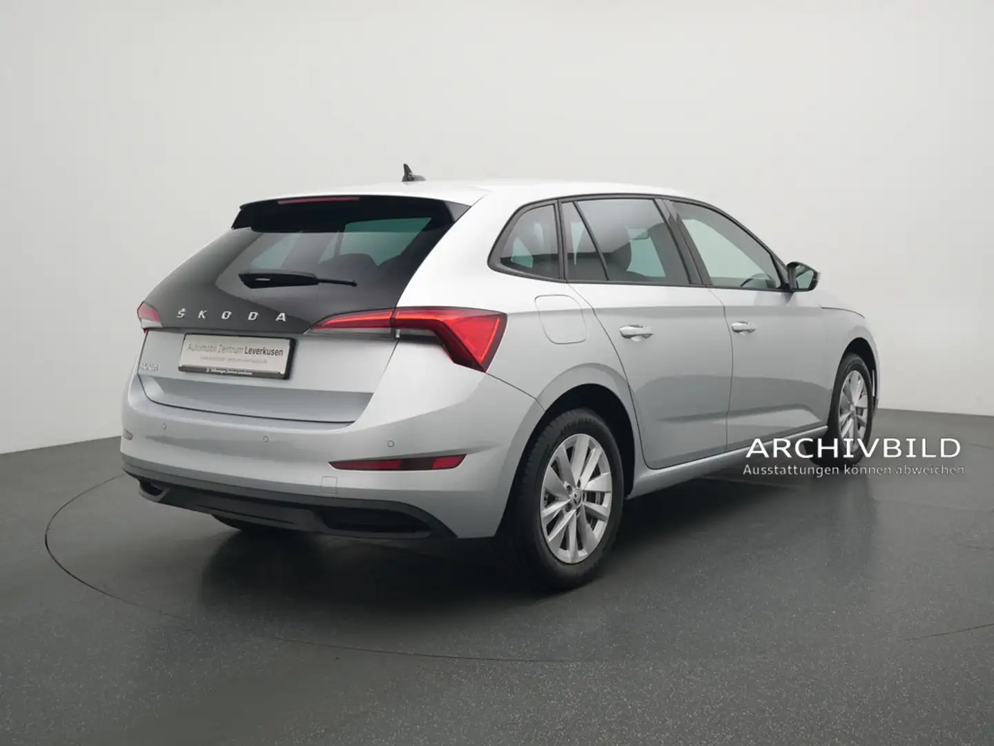 Skoda Scala Tour LED DSG VIRT SHZ KLIMA Silber - 2