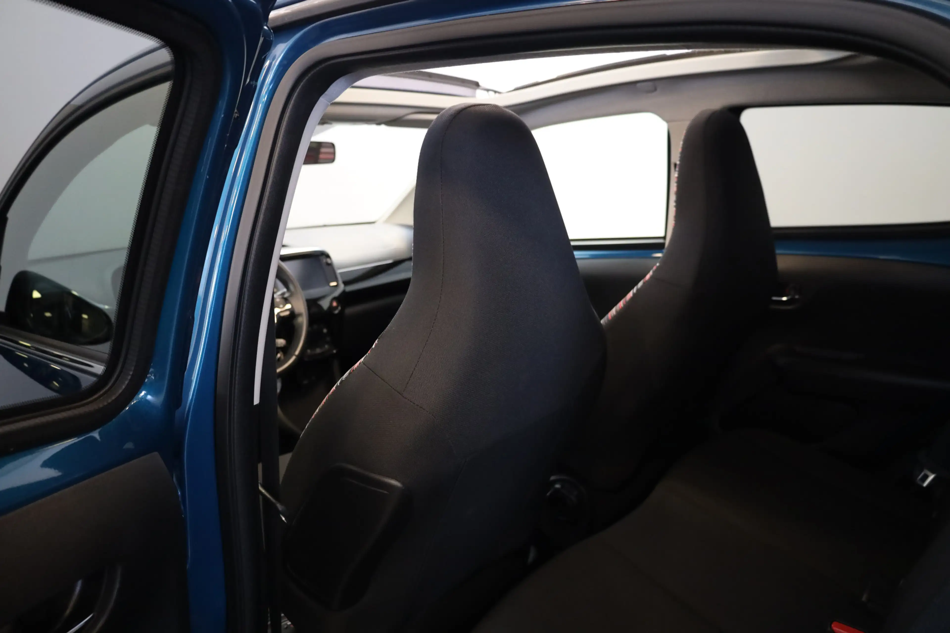 Citroen C1 VTi 72 Airscape Shine Carplay/AndroidAuto | 15" LM — photo 12
