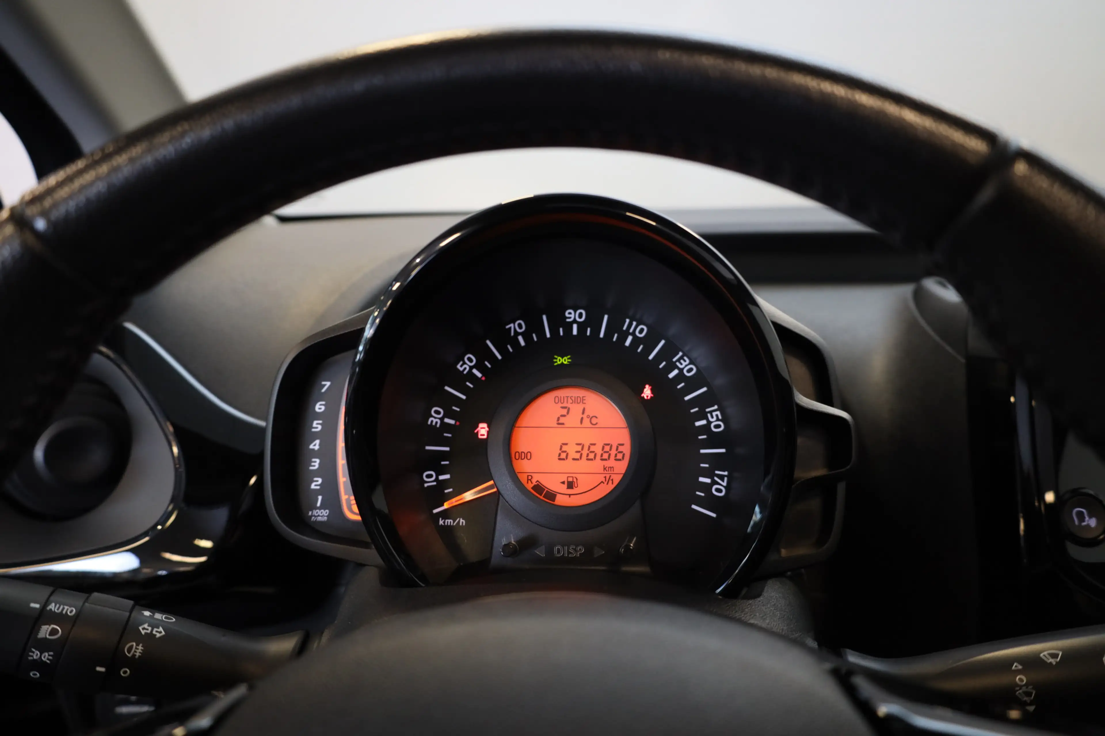 Citroen C1 VTi 72 Airscape Shine Carplay/AndroidAuto | 15" LM — photo 17