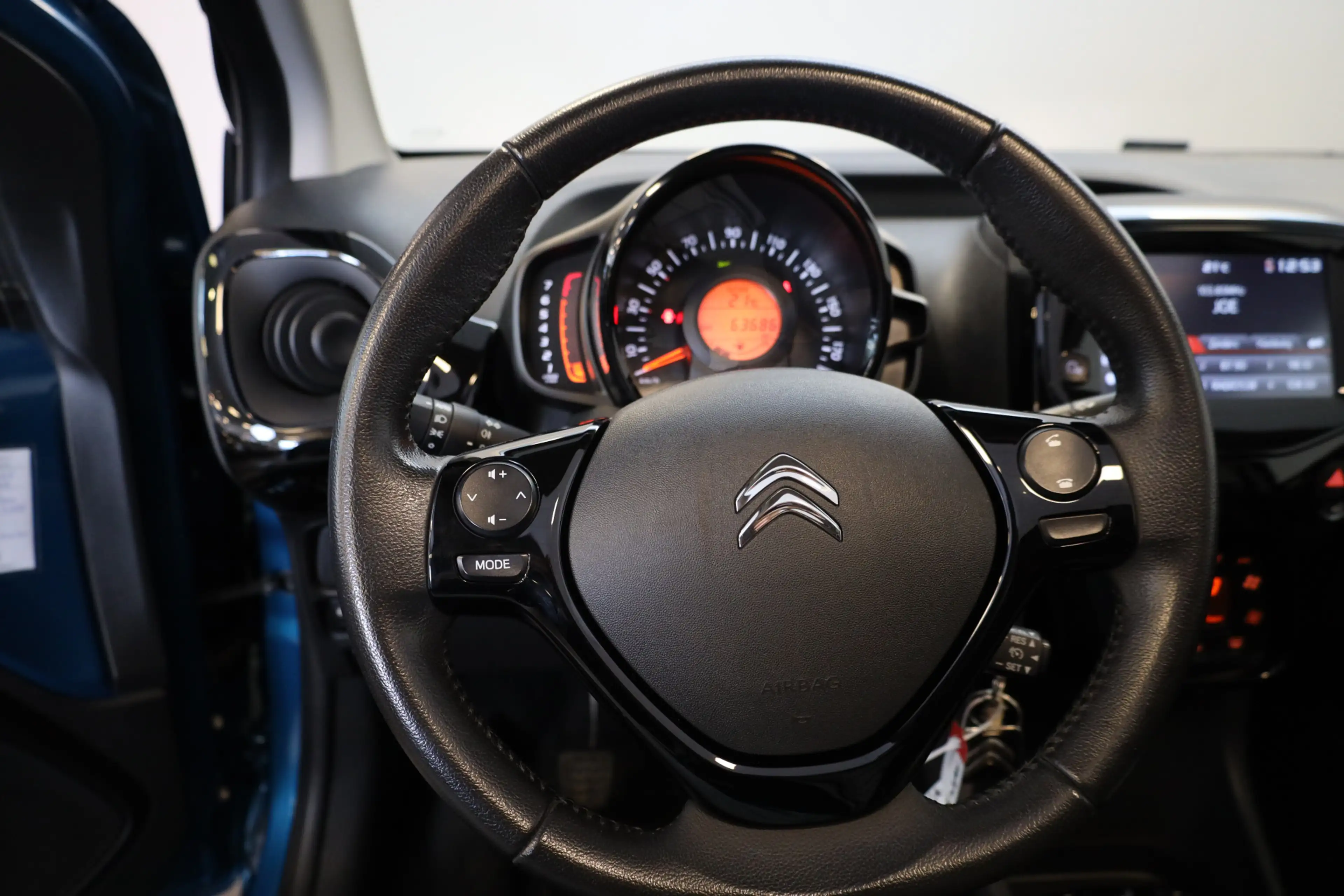 Citroen C1 VTi 72 Airscape Shine Carplay/AndroidAuto | 15" LM — photo 19