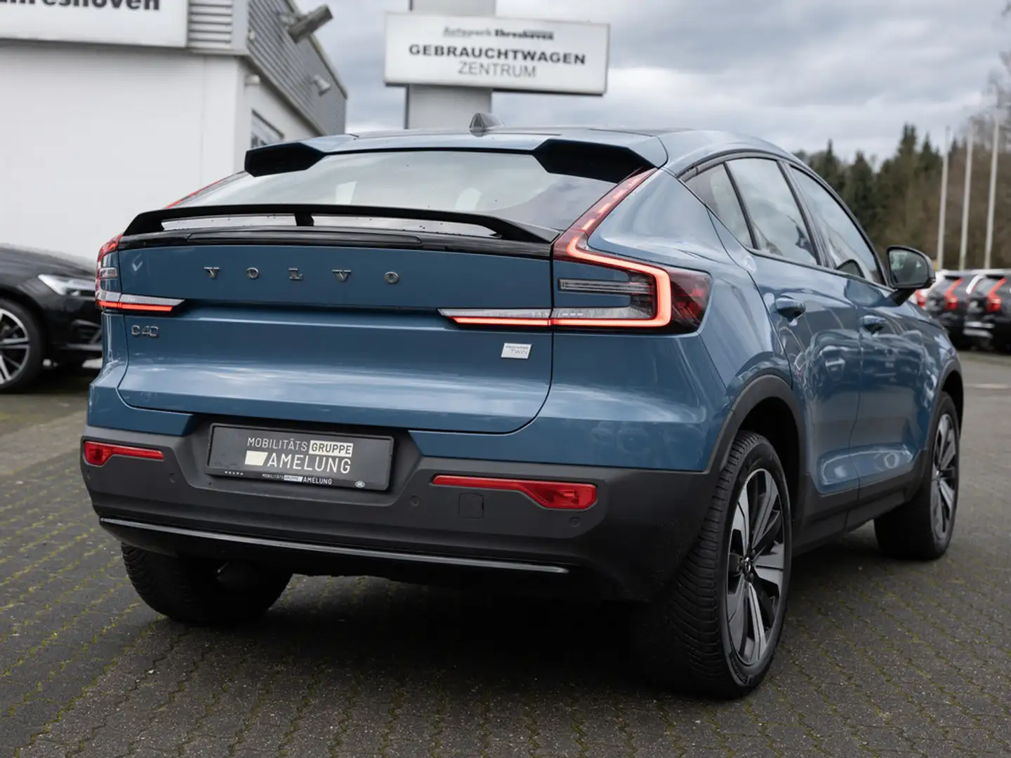 Volvo C40 Recharge Twin Motor AWD Plus SHZ LED PANO Albastru - 2
