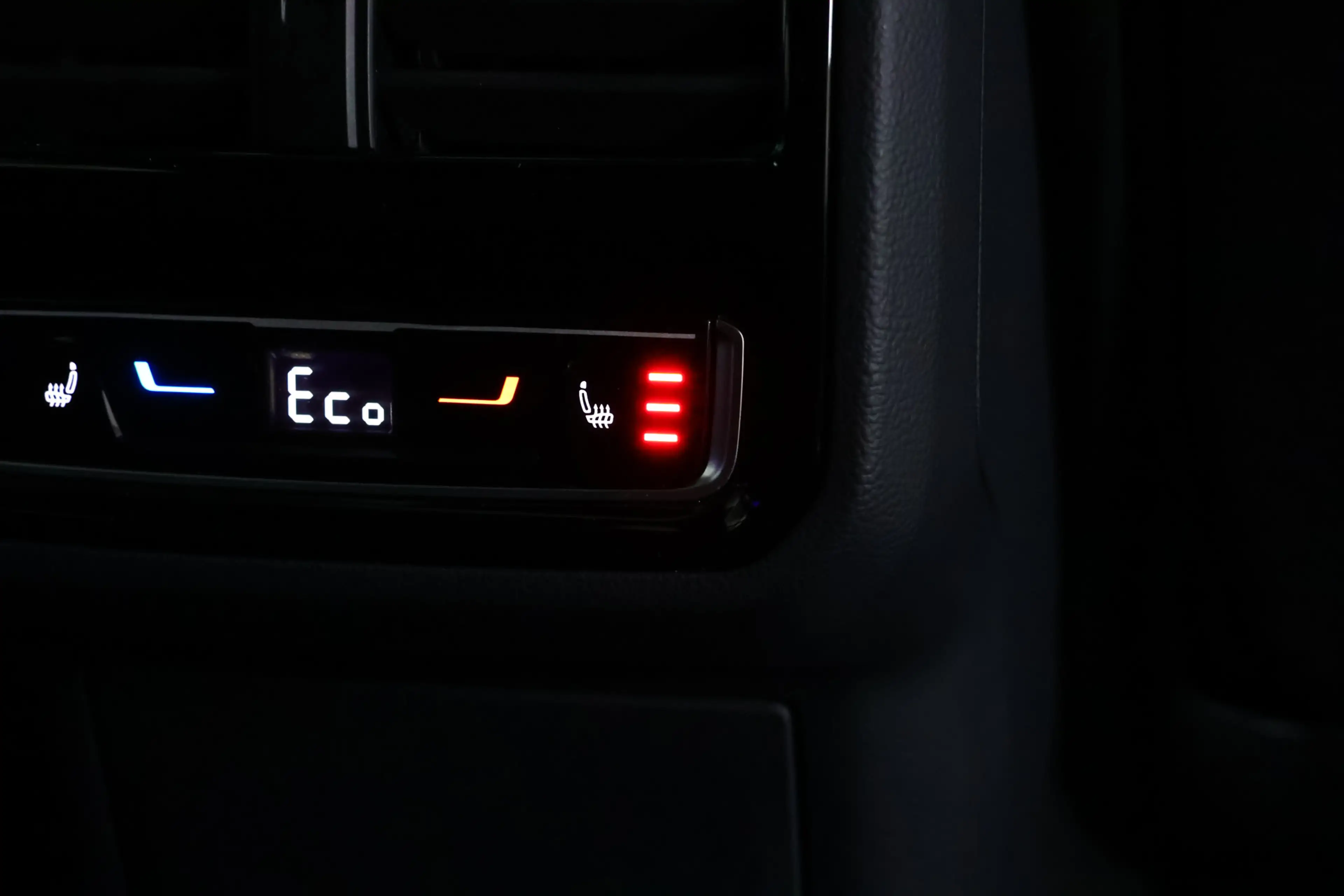 Volkswagen Arteon Shooting Brake 1.4 TSI eHybrid R-Line+ SOH 98% / P — photo 16