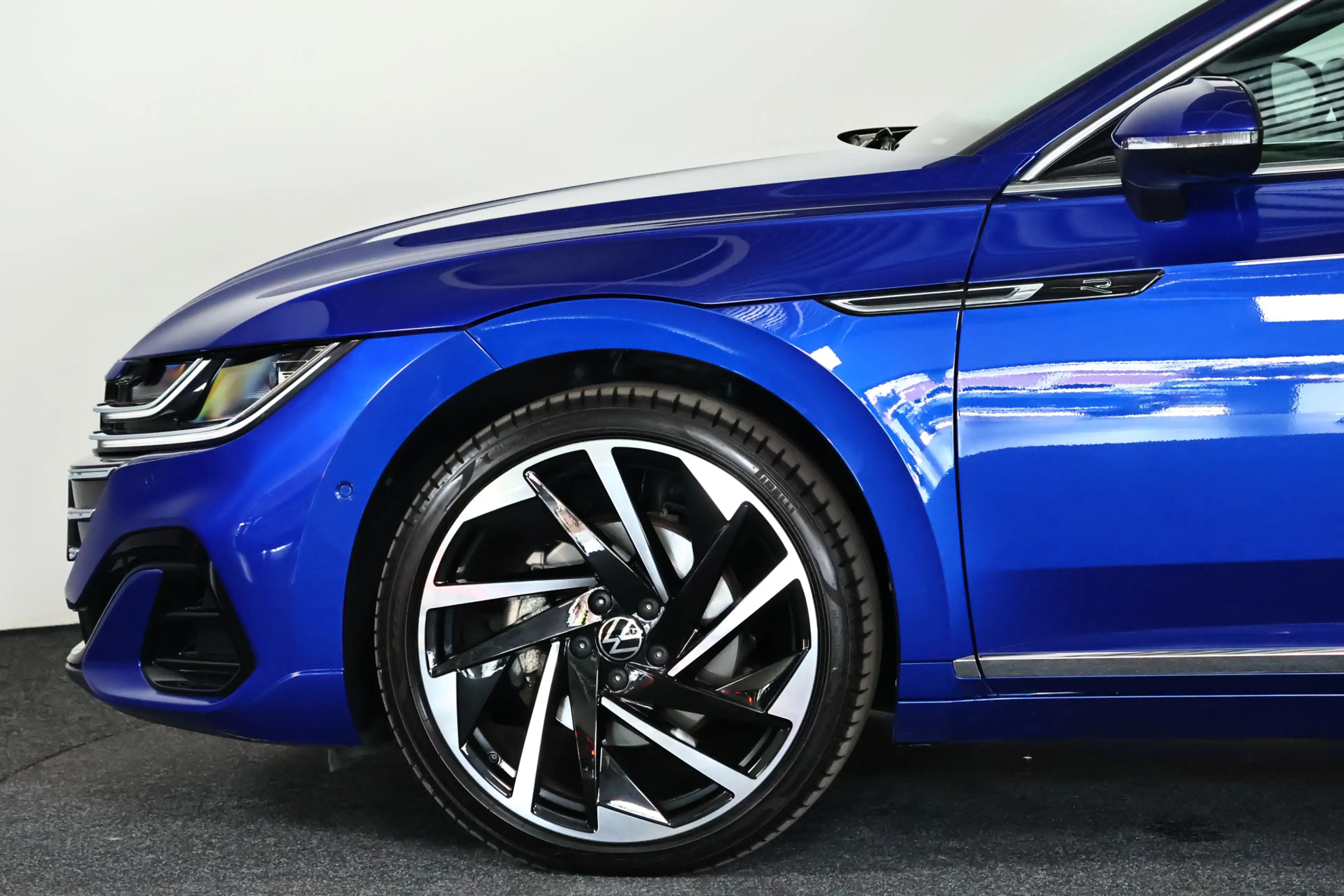 Volkswagen Arteon Shooting Brake 1.4 TSI eHybrid R-Line+ SOH 98% / P — photo 45