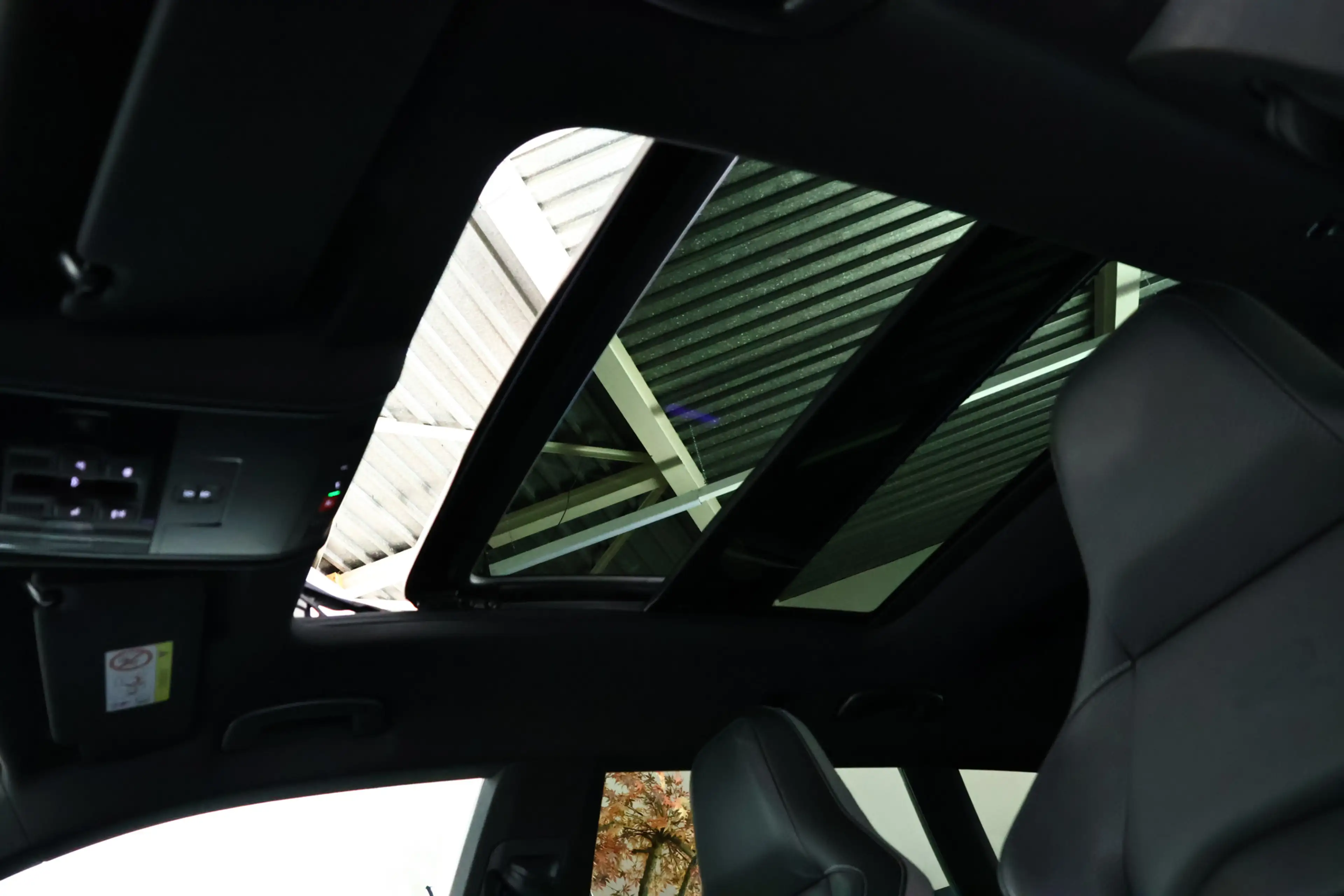 Volkswagen Arteon Shooting Brake 1.4 TSI eHybrid R-Line+ SOH 98% / P — photo 7