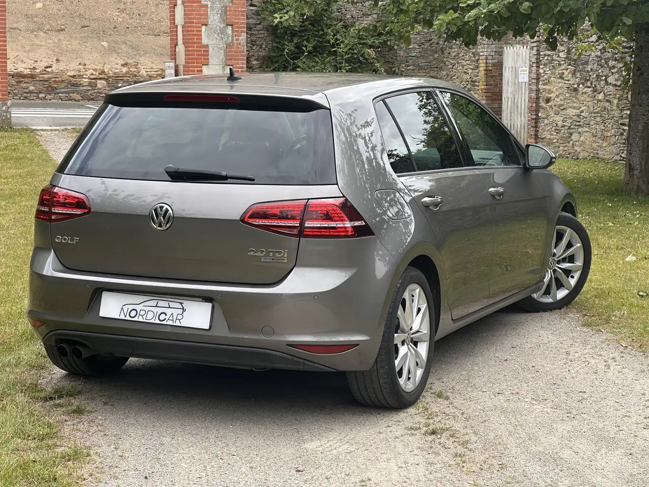 Volkswagen Golf Standard Model — photo 2