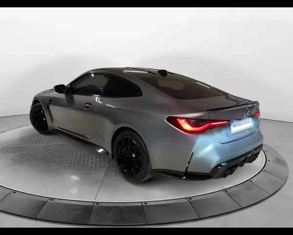 BMW M4 view 8
