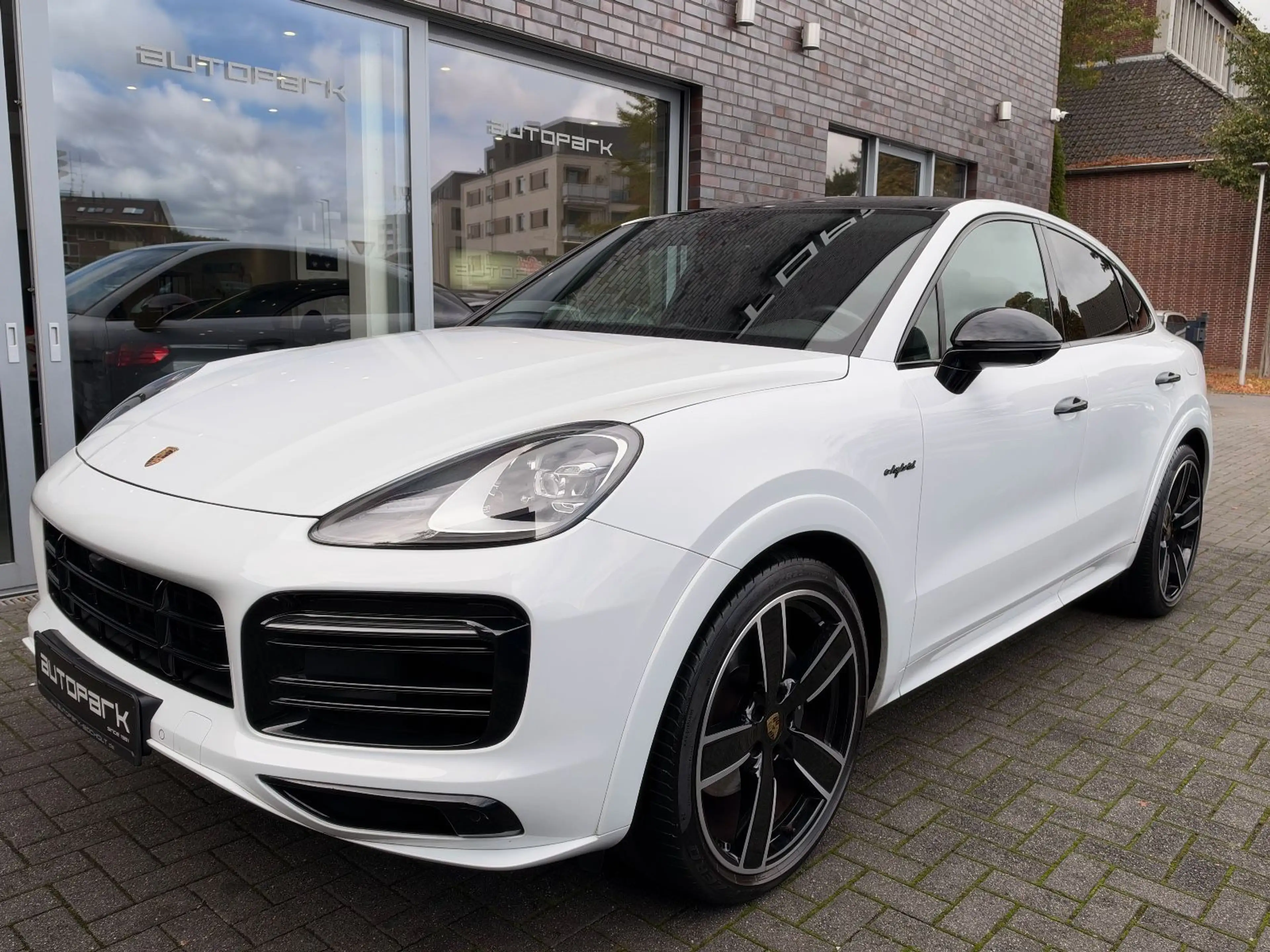 Porsche Cayenne Coupe Platinum Sport Design BOSE 22"LUFT — photo 12