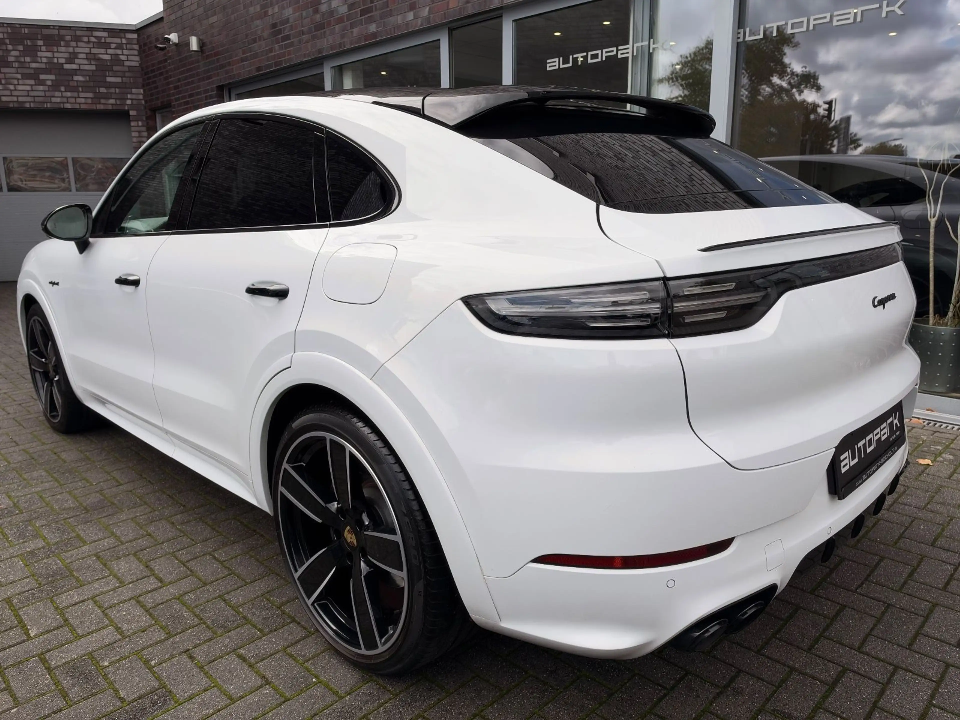Porsche Cayenne Coupe Platinum Sport Design BOSE 22"LUFT — photo 11