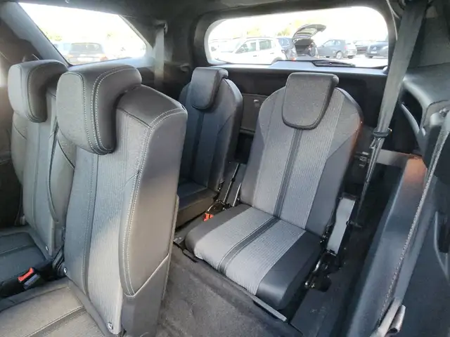 Peugeot 5008 view 20