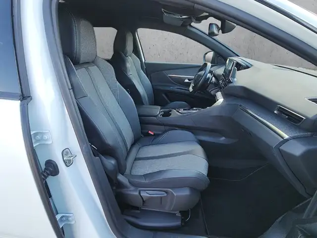 Peugeot 5008 view 13