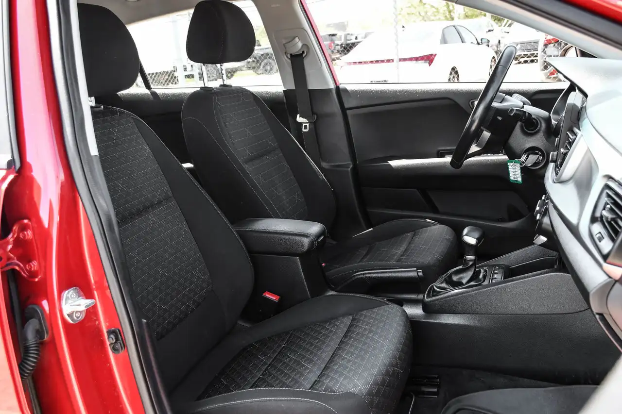Kia Rio снимка Kia Rio