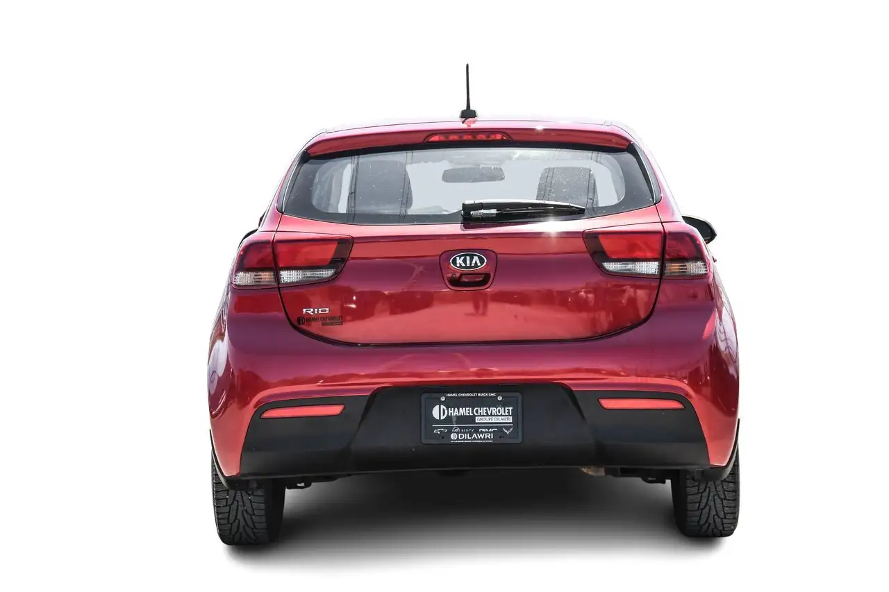 Kia Rio снимка Kia Rio