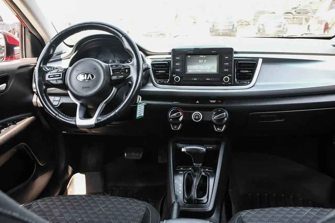 Kia Rio снимка Kia Rio