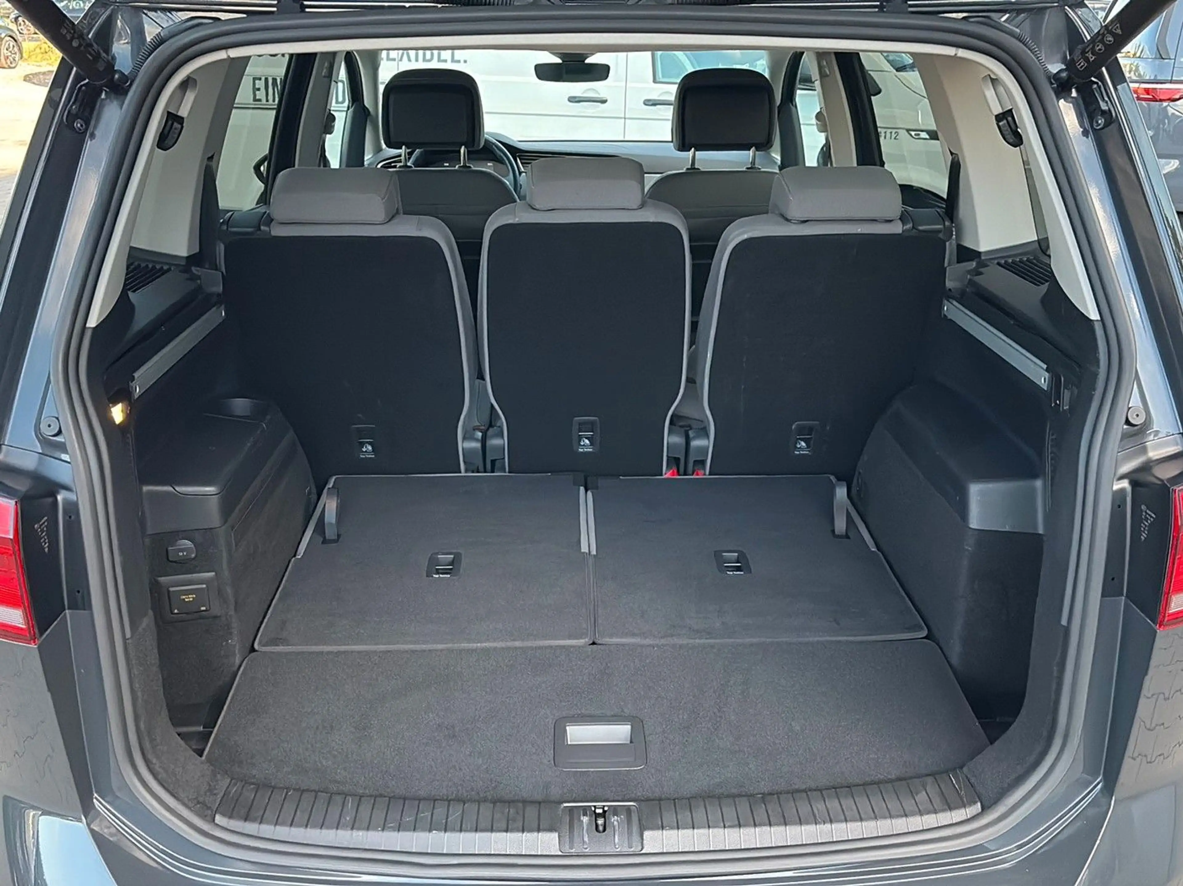 Volkswagen Touran Comfortline BMT/Start-Stop AHK 3ZK ACC — photo 14