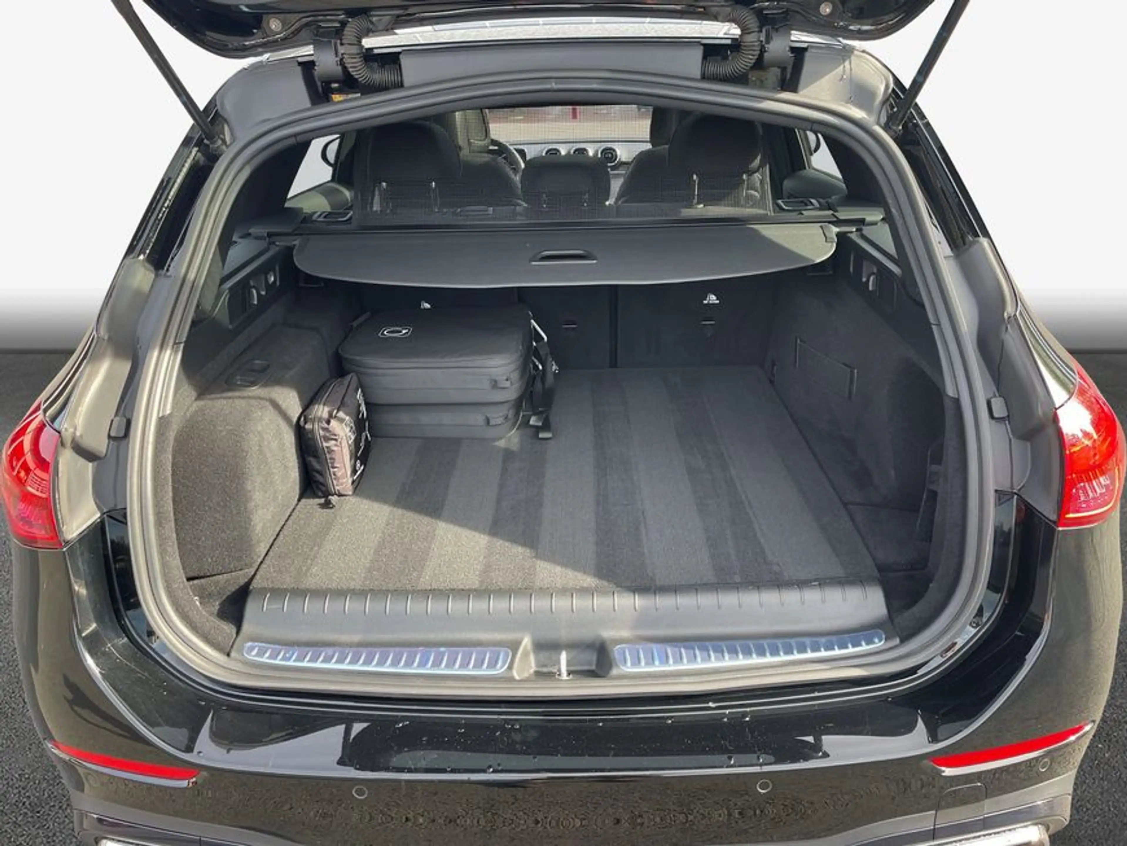 Mercedes-Benz C 300 C-Klasse — photo 8