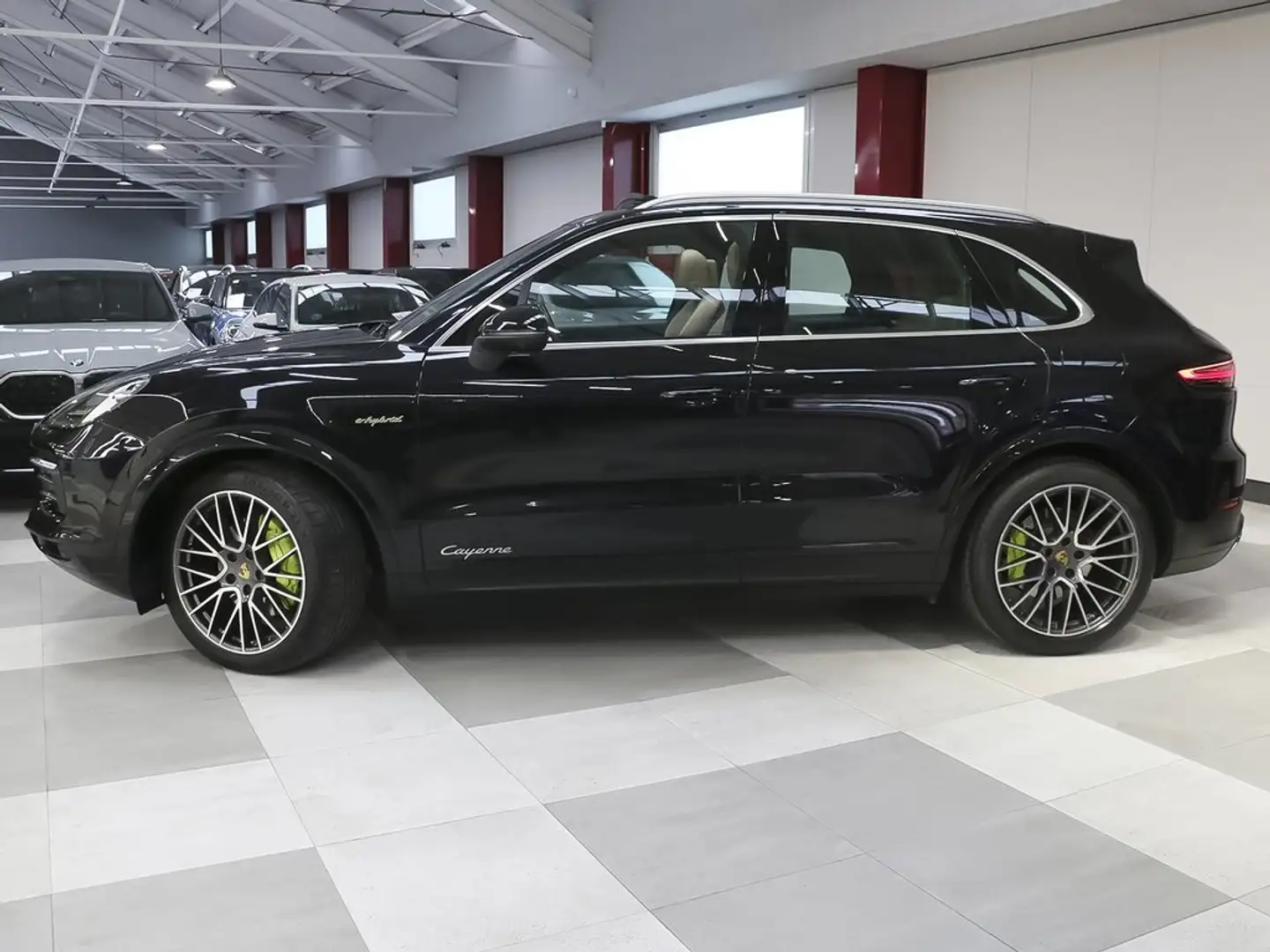 Porsche Cayenne E-Hybrid Aut. Negro - 2
