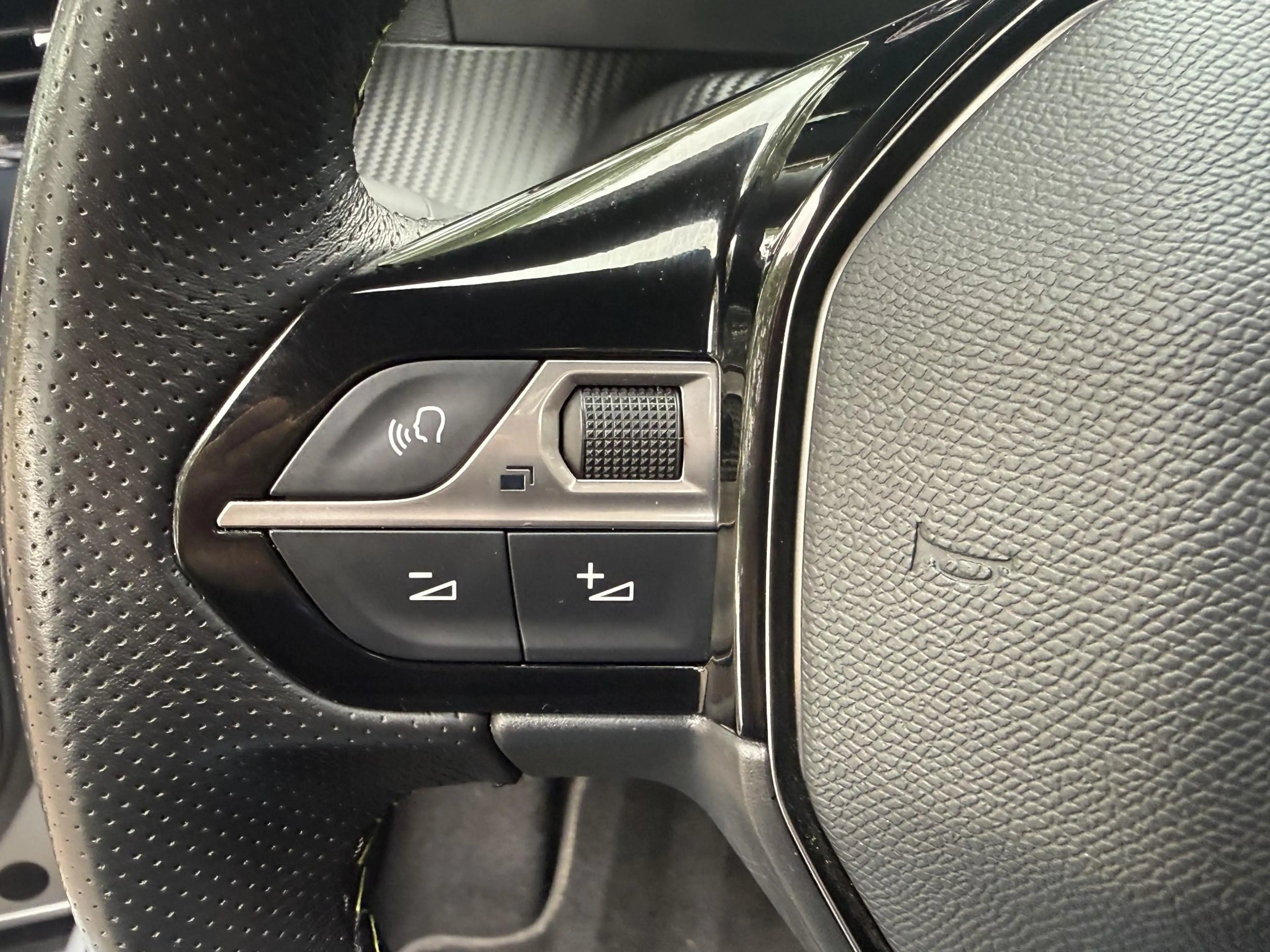 Peugeot e-2008 EV GT Pack 50 kWh | Panoramadak | Navigatie | ECC — photo 18