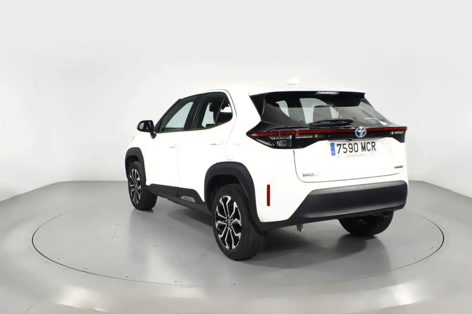 Toyota Yaris Cross 1.5 VVT-I HYBRID ACTIVE TECH 5P Weiß - 2