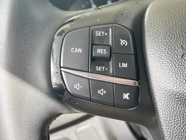 Ford Focus view 20