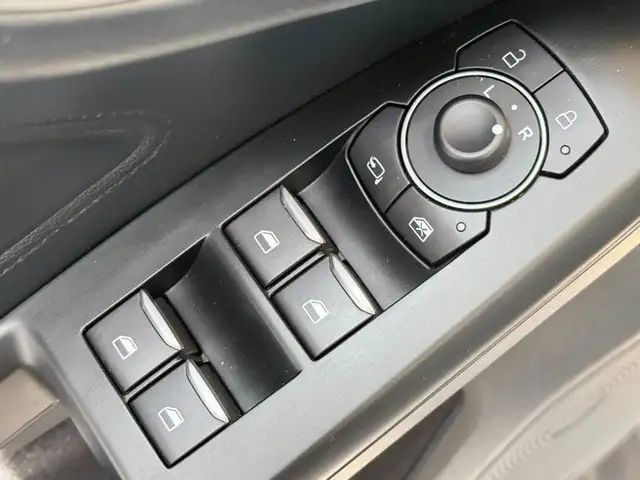 Ford Focus view 19