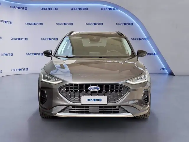 Ford Focus view 2