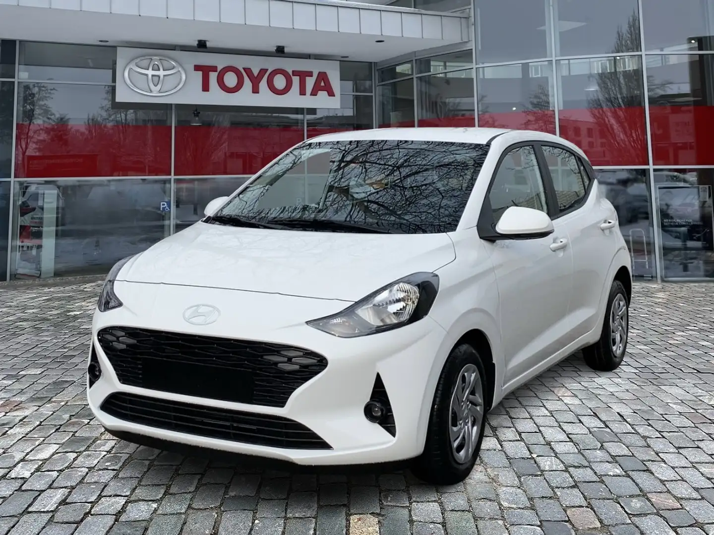 Hyundai i10 1.0 Select *Navigation,Kamera,CarPlay,uvm* Vert - 1