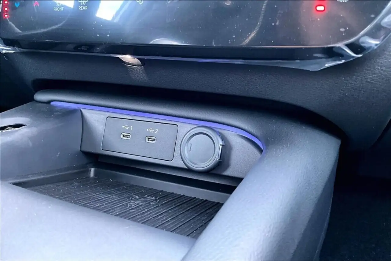 Nissan Sentra снимка Nissan Sentra