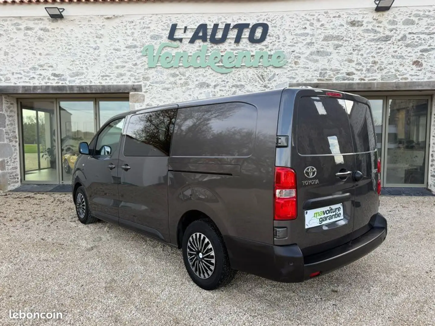 Toyota Proace Cabine Approfondie Long 2.0 D-4D 180ch BVA Business 19 575HT Gris - 2