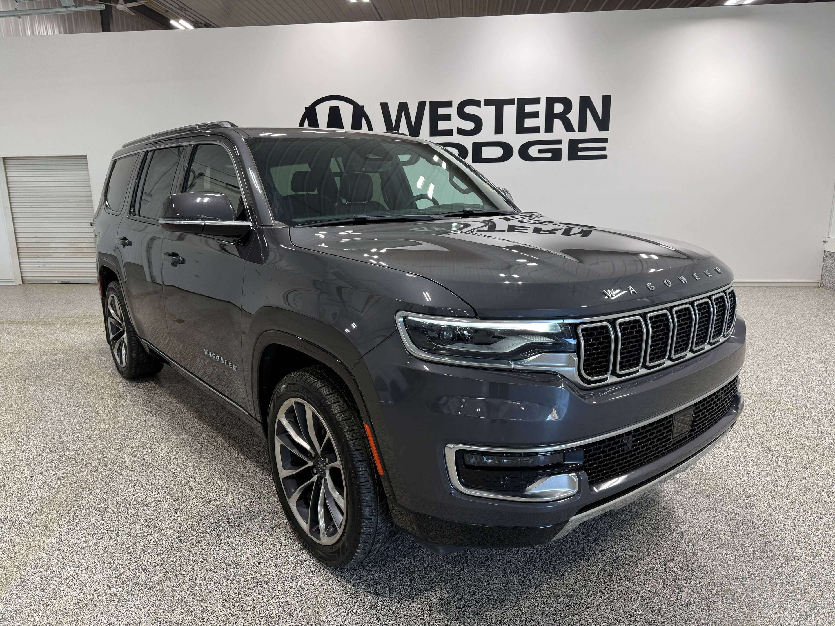 2022 Jeep Wagoneer 4WD