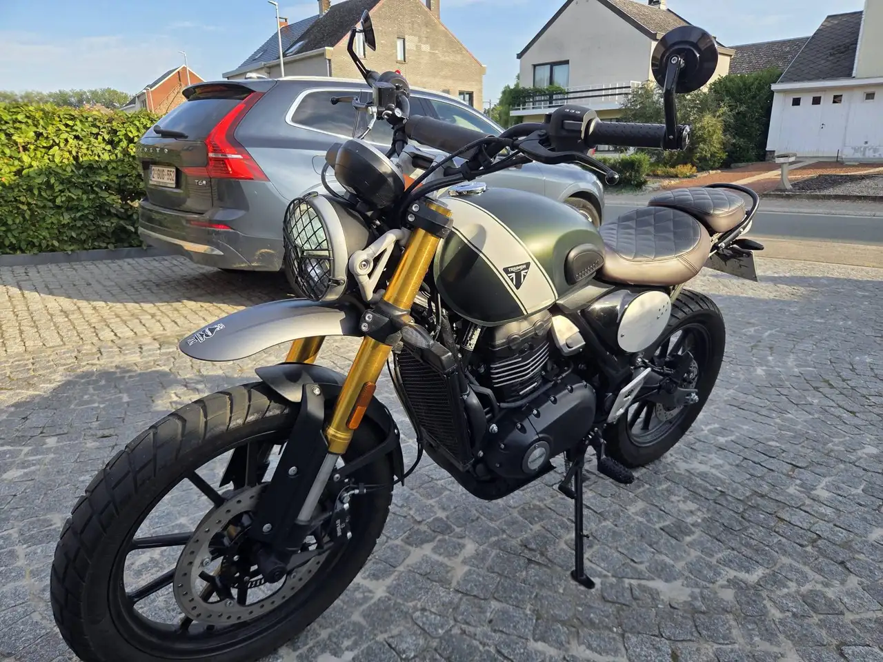 Triumph Scrambler 400 X