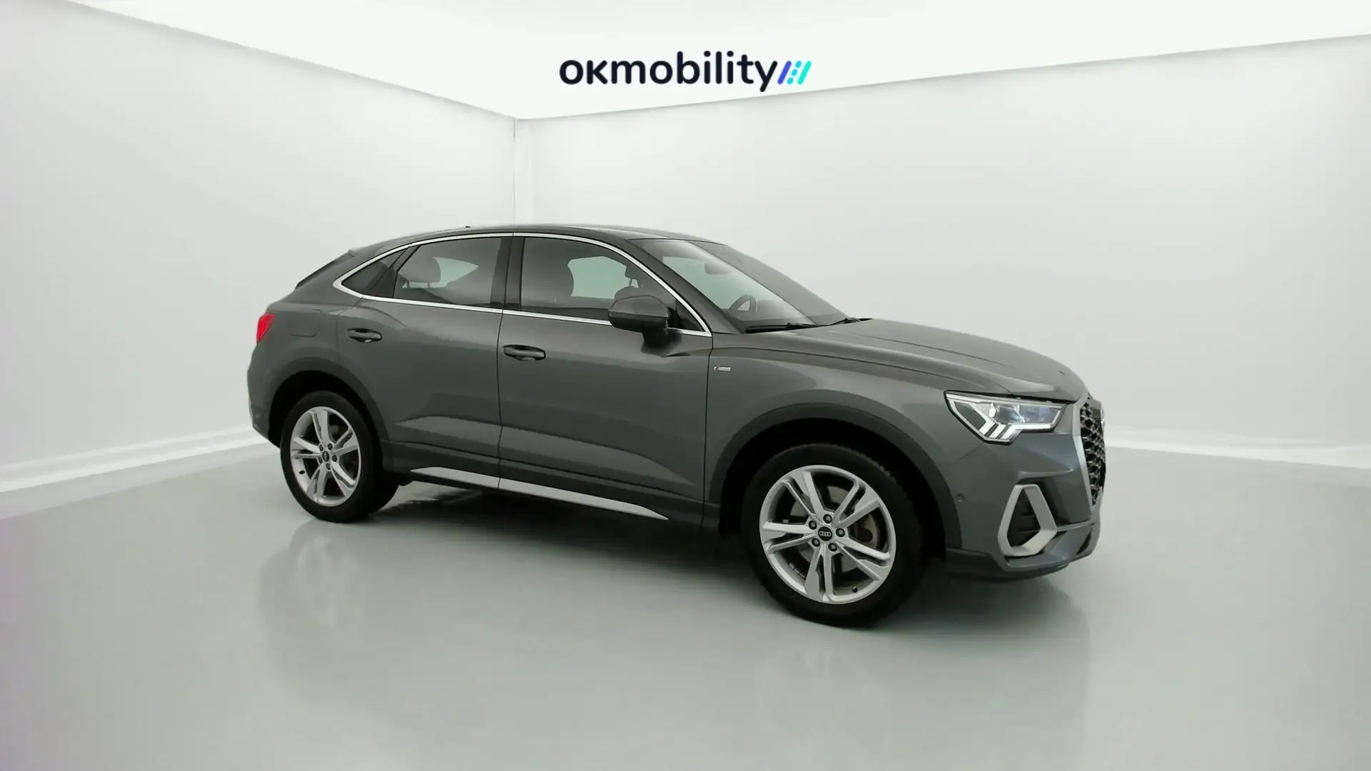 Audi Q3 Sportback 45 TFSIe S line S-tronic Silber - 2