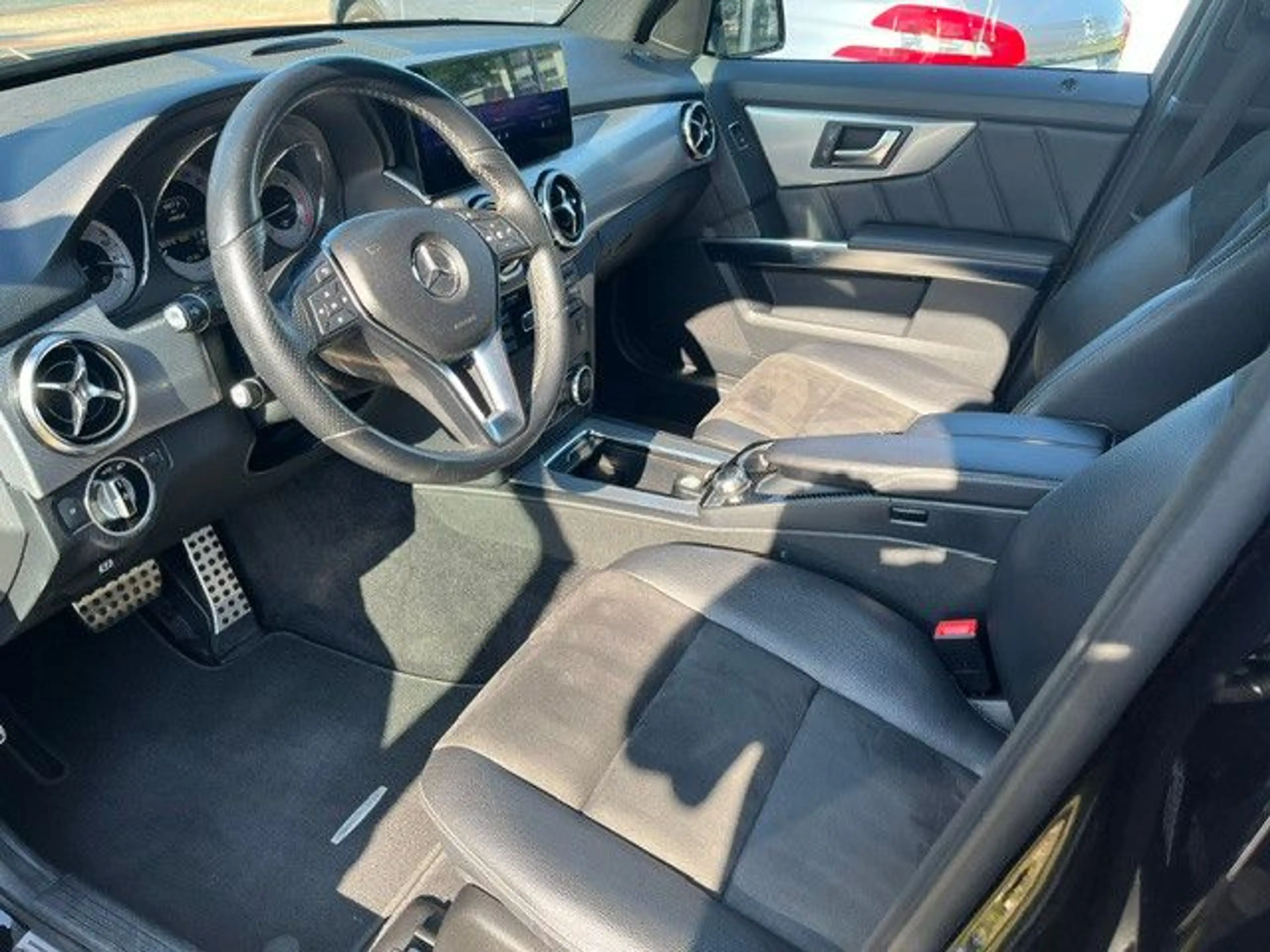 Mercedes-Benz GLK 200 CDI AUT SPORTP. INT. SHZ PDC TEMP — photo 9