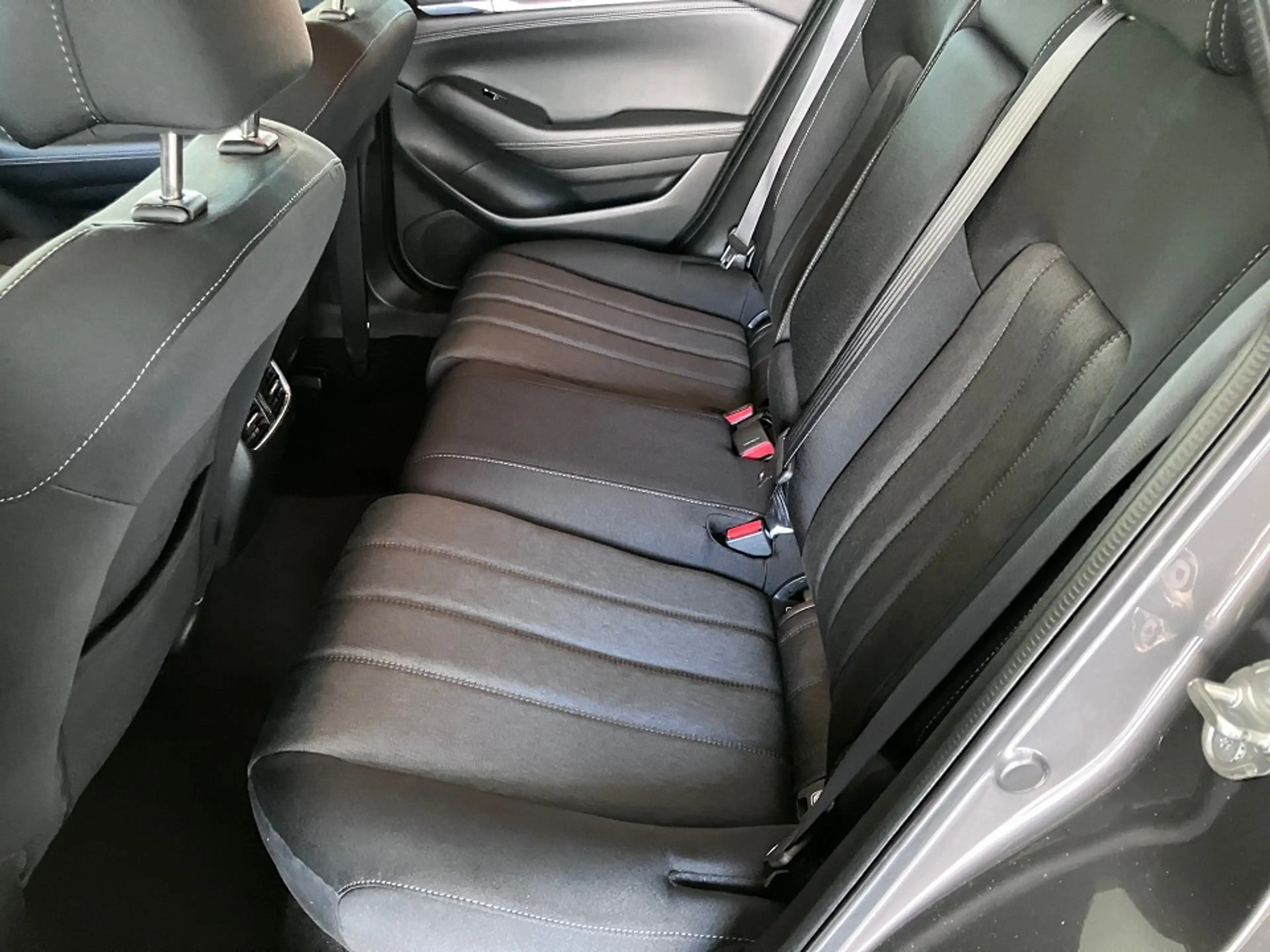 Mazda 6 Kombi SKY-G 165 Exclusive-Line Automatik - Navi/ C — photo 7
