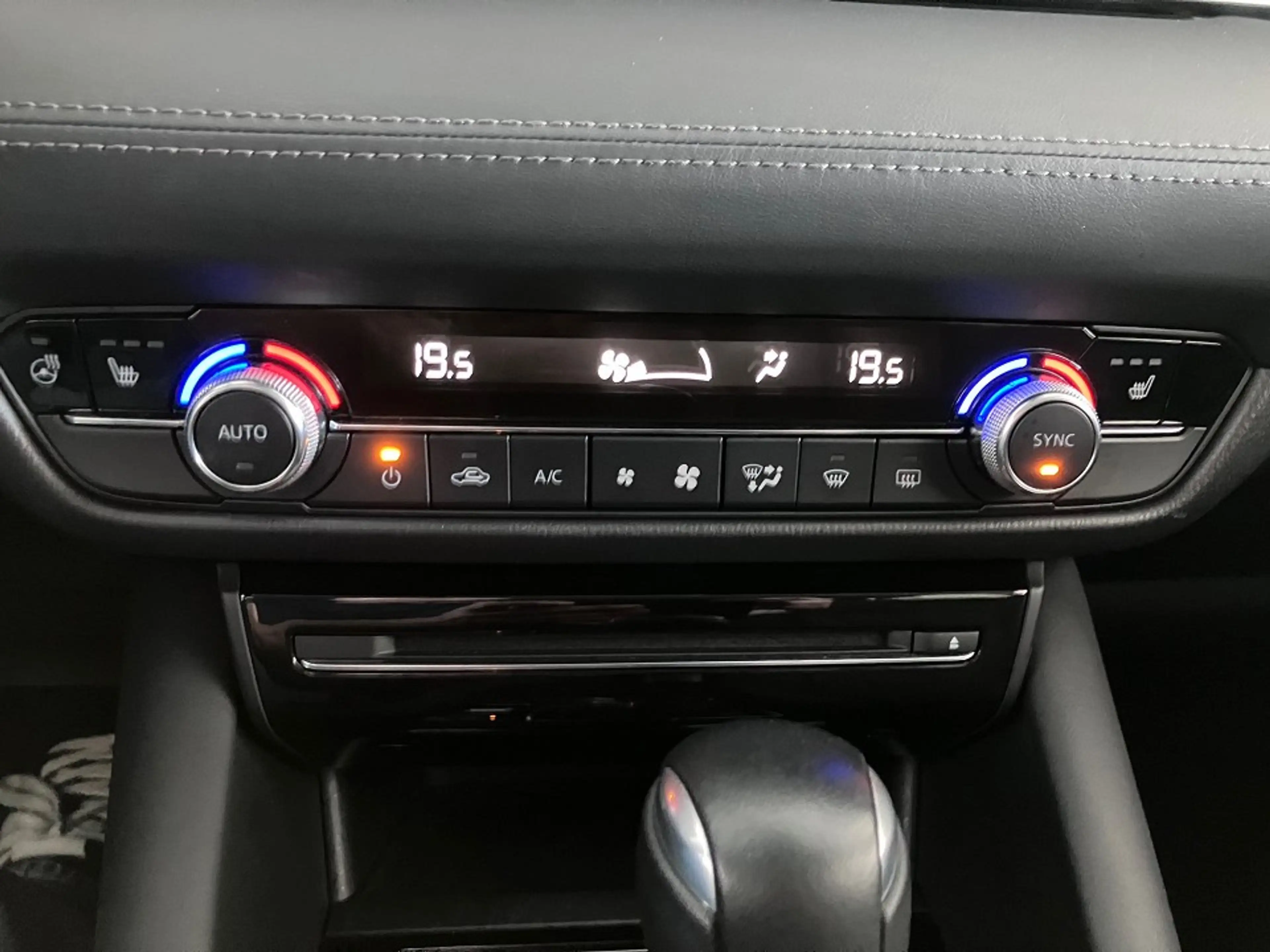 Mazda 6 Kombi SKY-G 165 Exclusive-Line Automatik - Navi/ C — photo 12