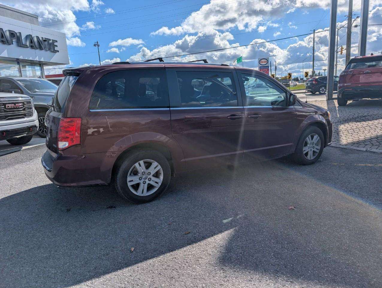2020 Dodge Grand Caravan Crew — снимка 2