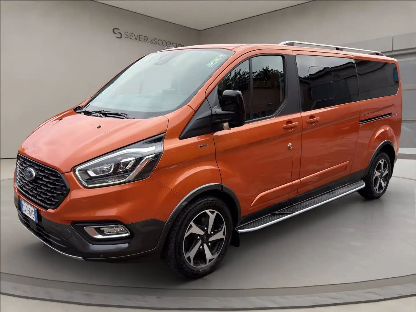 Ford Tourneo Custom 320 2.0 tdci 170cv Active L2H1 auto E6.2 Arancione - 1