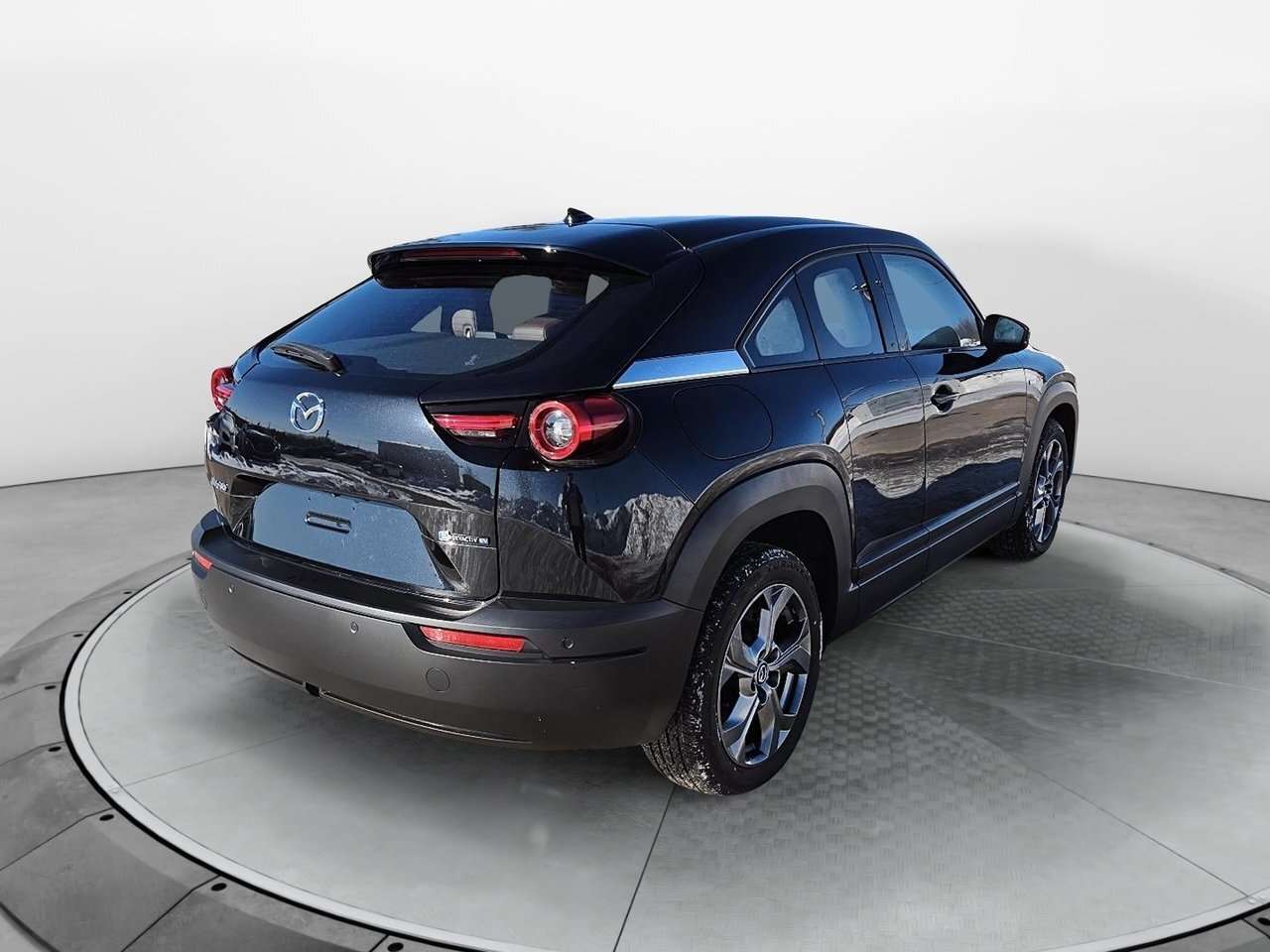 2023 Mazda MX-30 GT **vehicule neuf** — photo 1