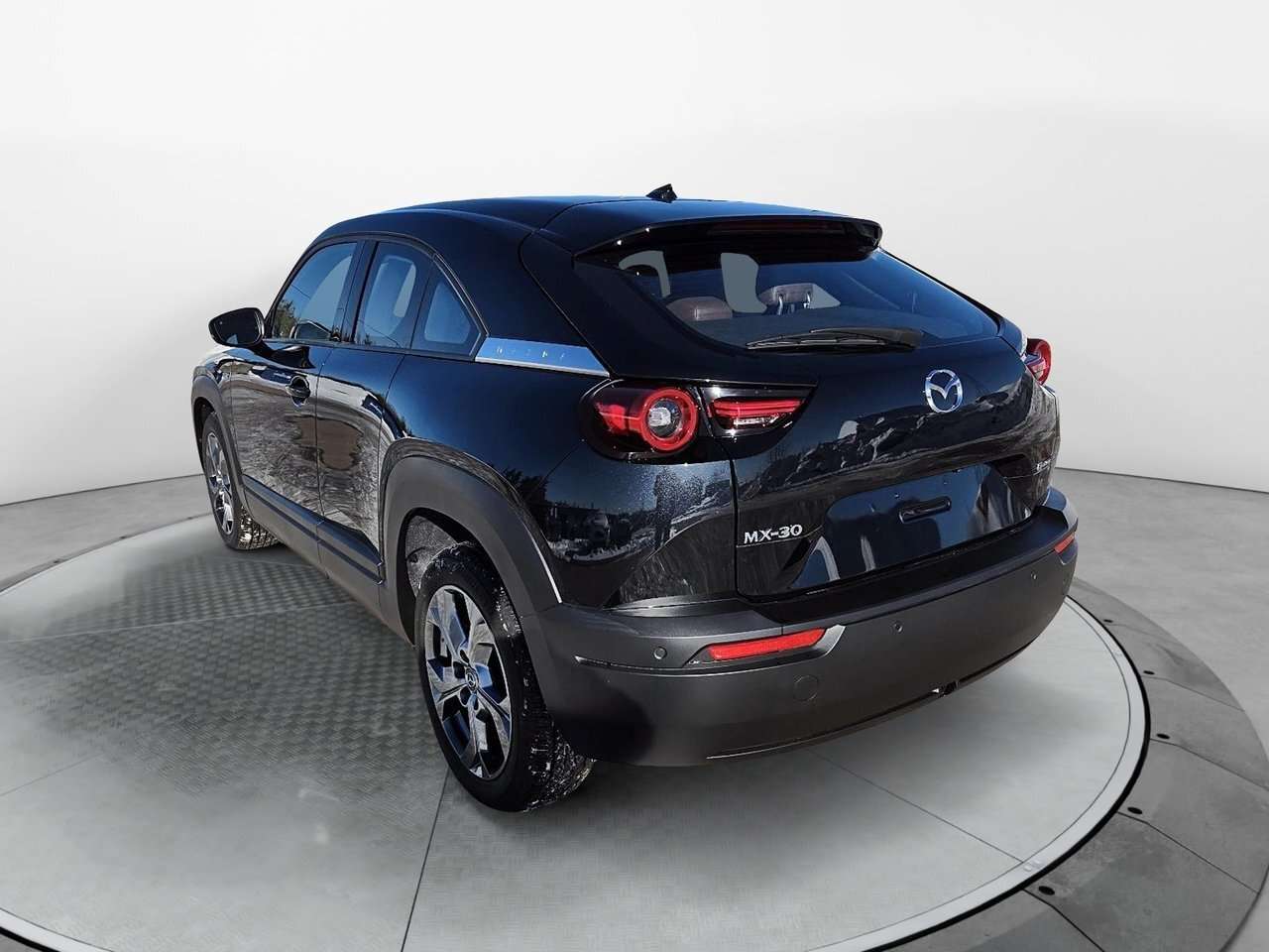 2023 Mazda MX-30 GT **vehicule neuf** — photo 1