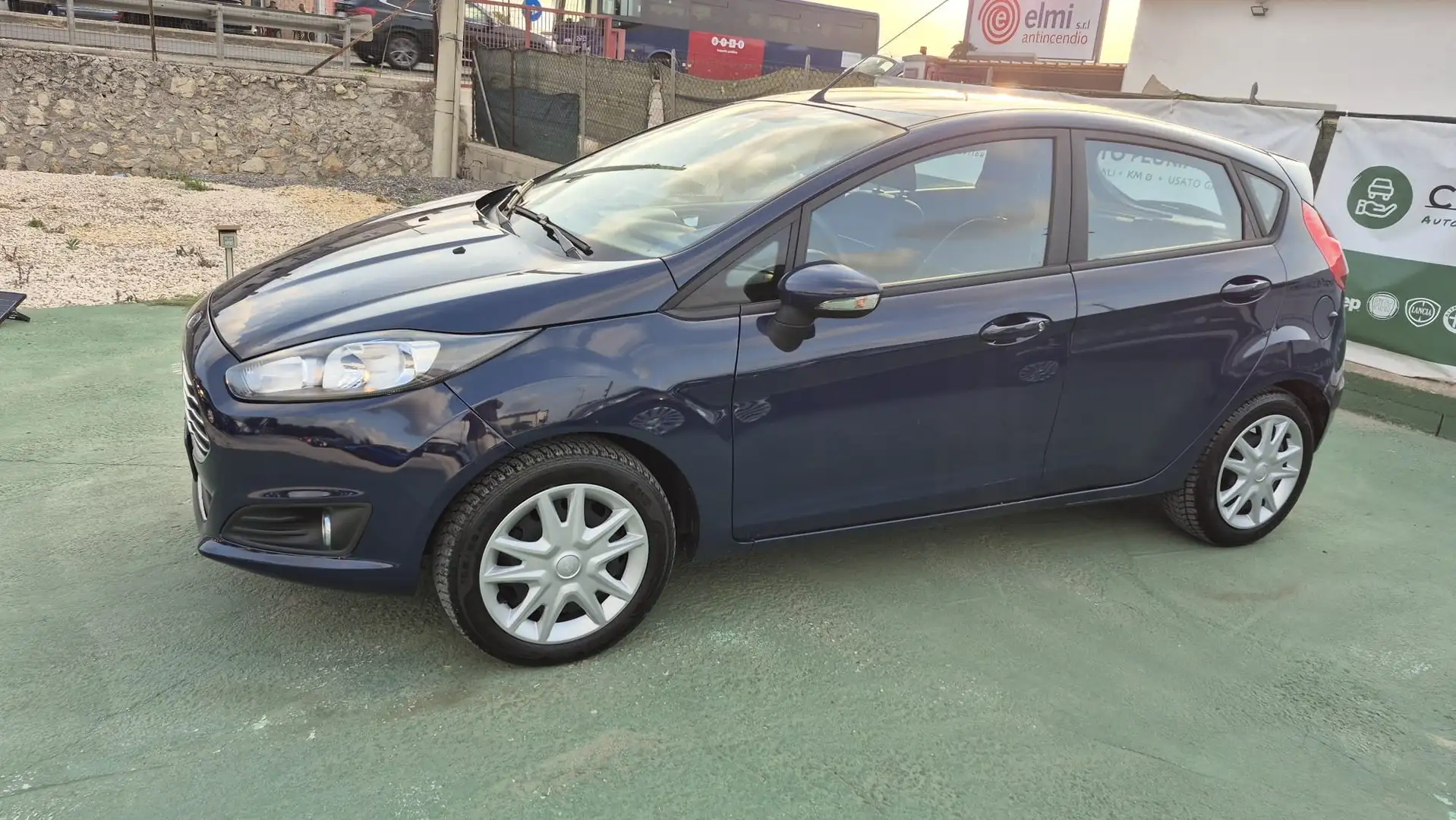 Ford Fiesta Fiesta 5p 1.5 tdci Titanium 75cv Bleu - 2