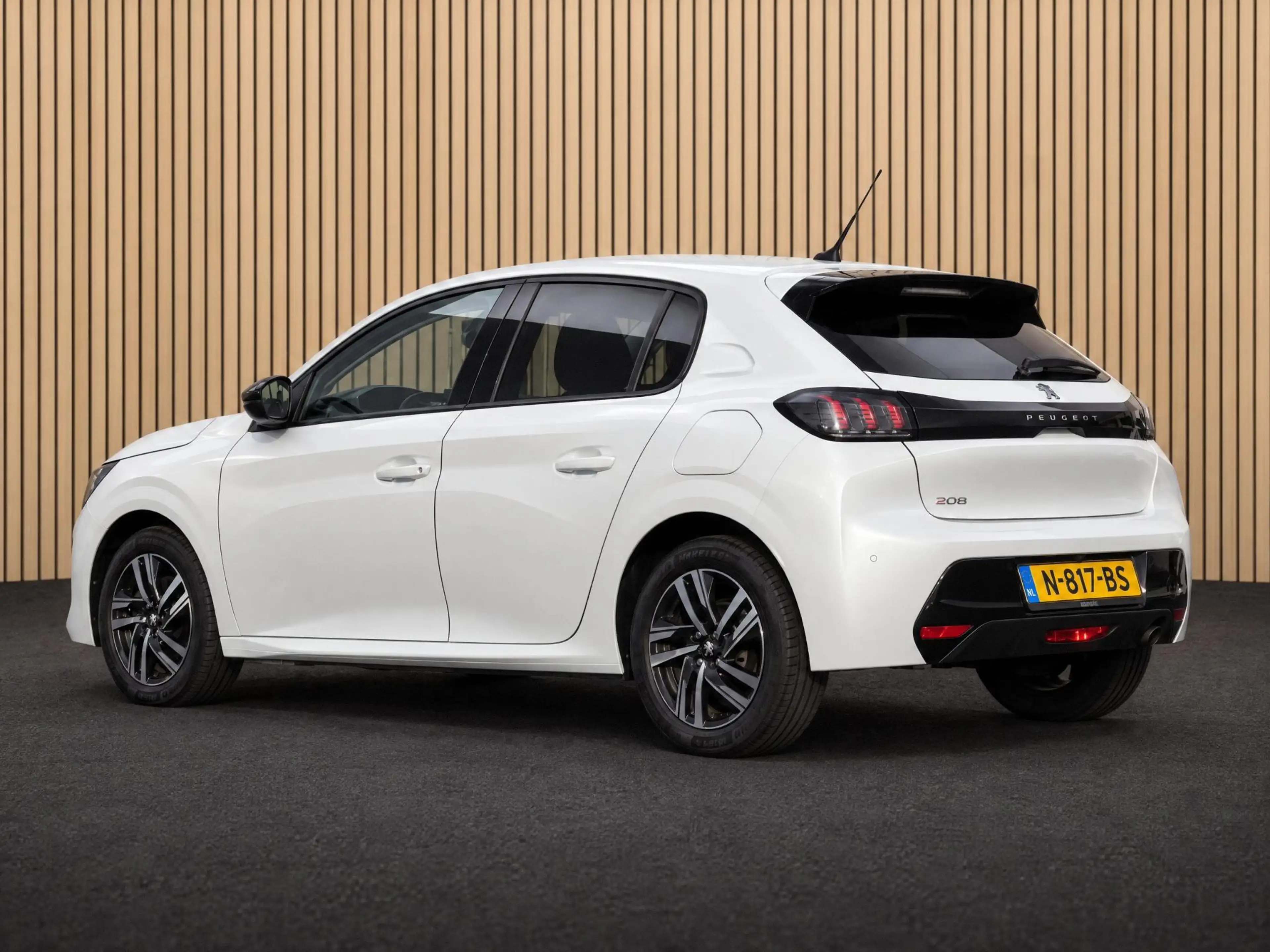Peugeot 208 1.2 PT Allure Pack | Camera/Navi/Climate — photo 2