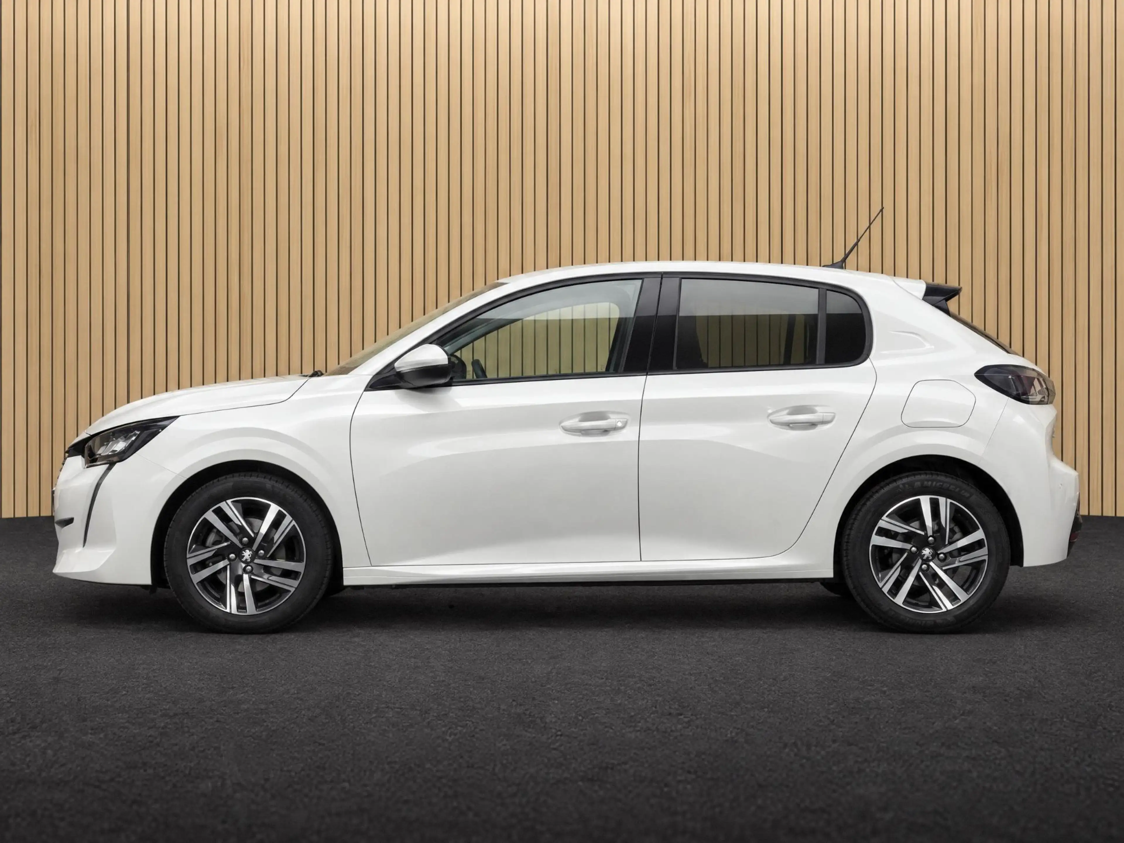 Peugeot 208 1.2 PT Allure Pack | Camera/Navi/Climate — photo 8