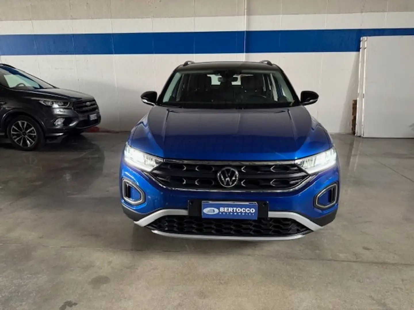 Volkswagen T-Roc 1.5 tsi Style dsg Bleu - 2