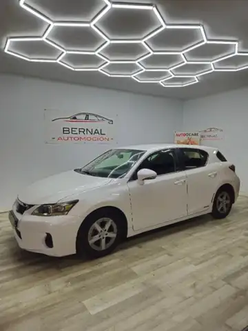 Lexus CT 200h