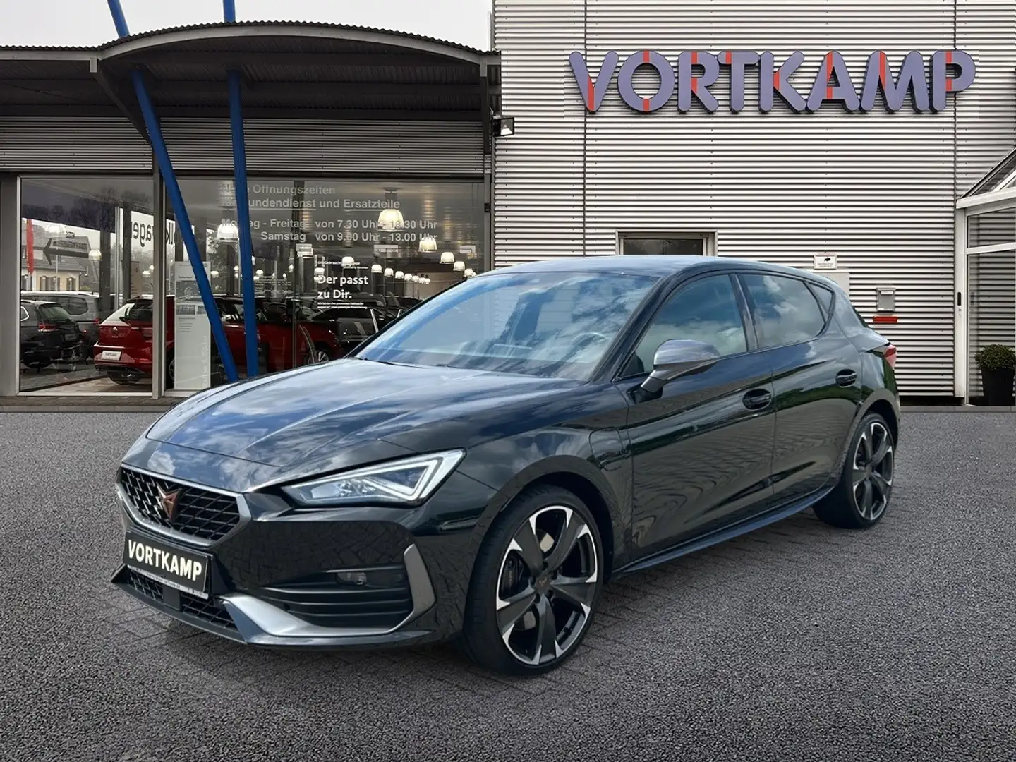 CUPRA Leon e-Hybrid Kamera/FullLink/Alarm Schwarz - 2