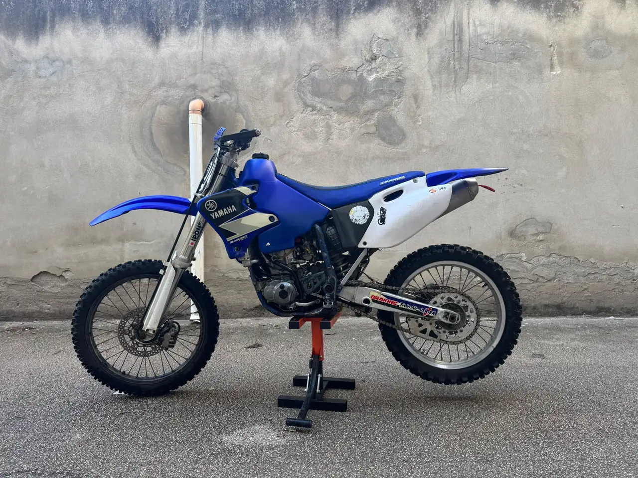 Yamaha YZ 400
