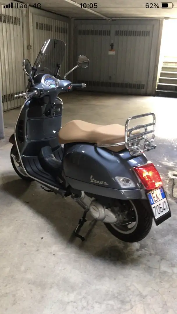 Vespa GTS 300 Modrá - 2